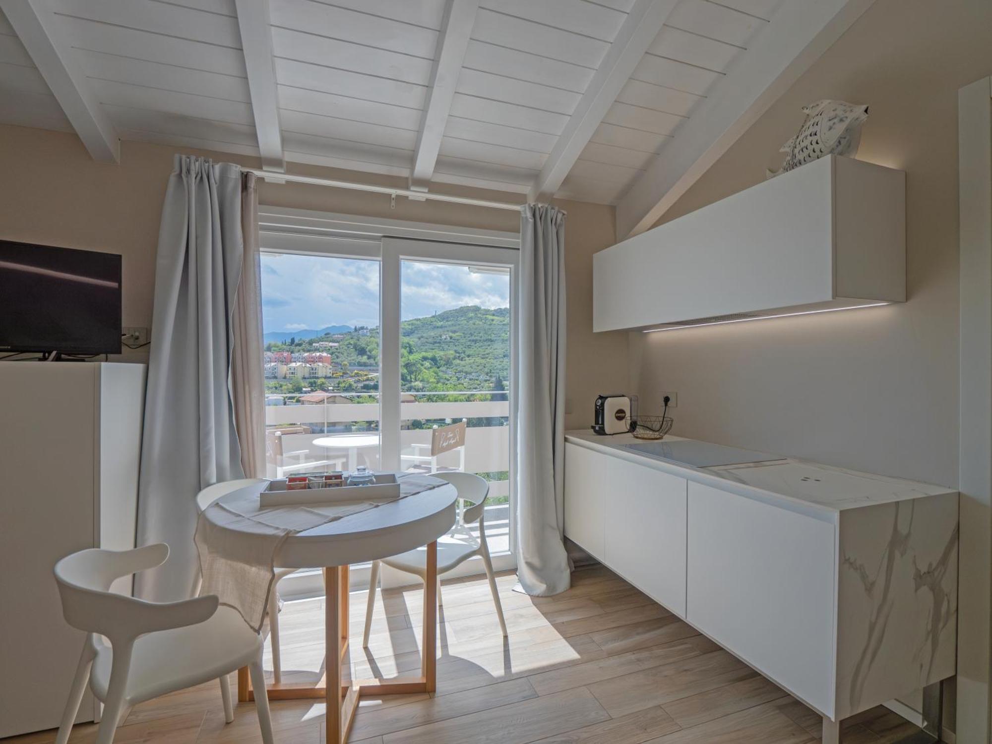 Agriturismo Terre Degli Angeli Pietra Ligure Bagian luar foto