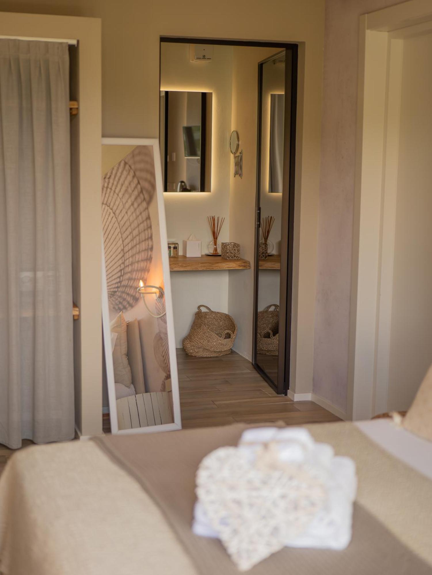 Agriturismo Terre Degli Angeli Pietra Ligure Bagian luar foto